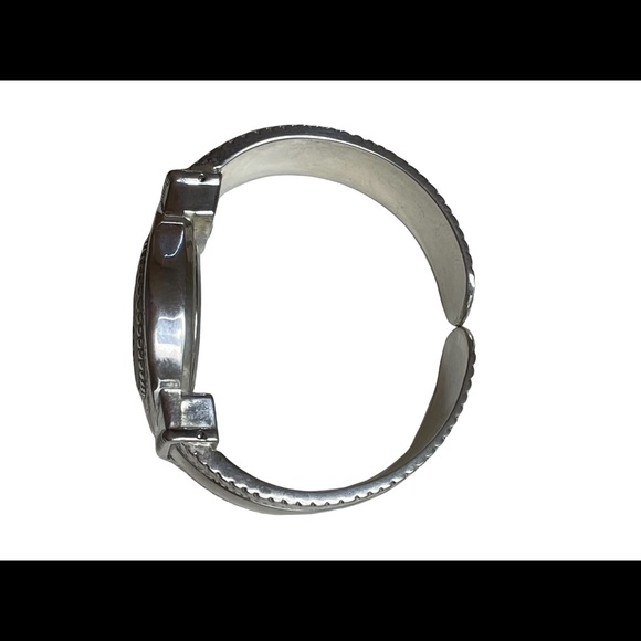 Ladies Geneva Elite Inscripted Silverplate Bracelet Watch - Picture 3 of 5